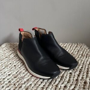 Vionic Black and Red Ankle Booties